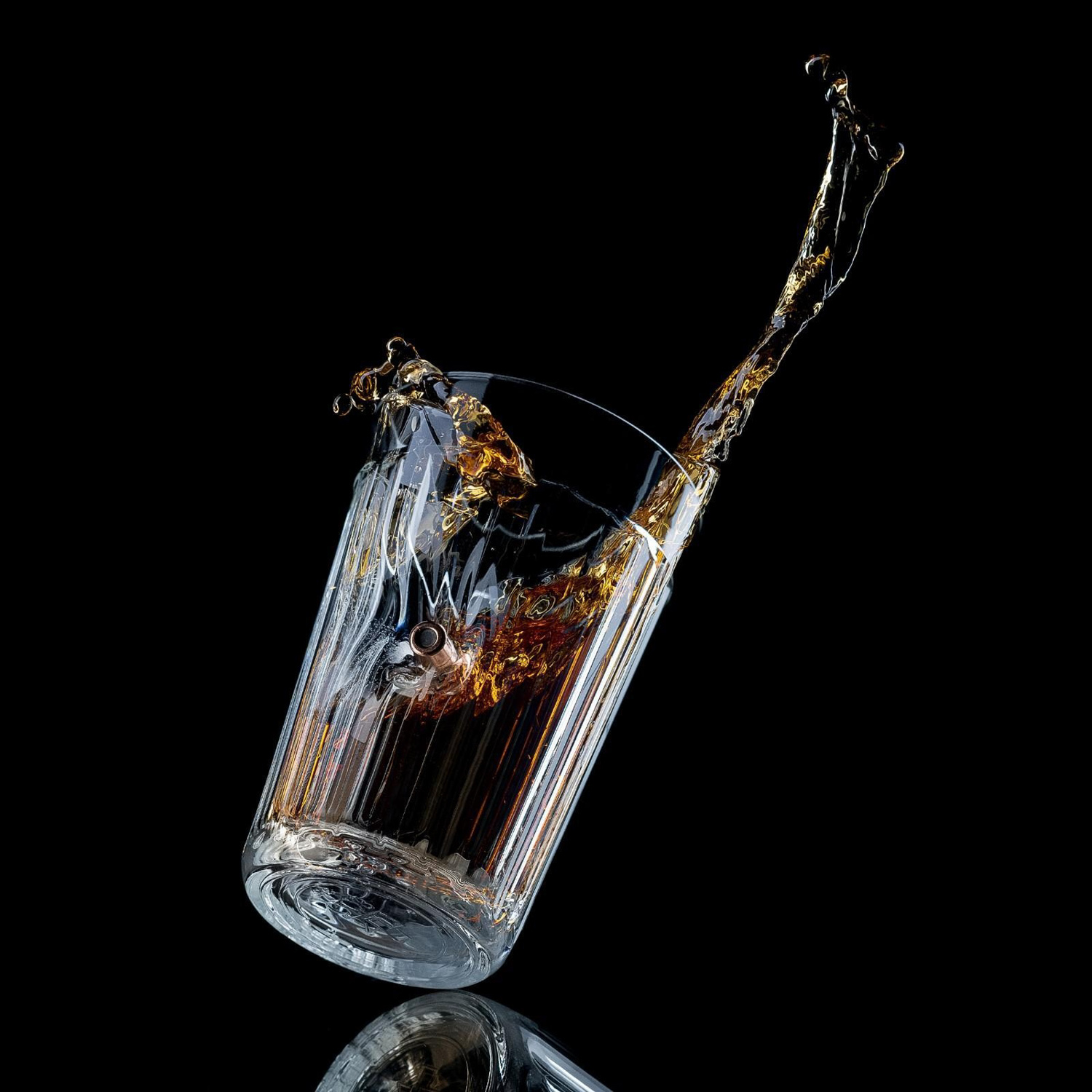 яяяСтакан "Непробиваемый. Боевой запас", с пулей, граненый, 250 мл 5270875