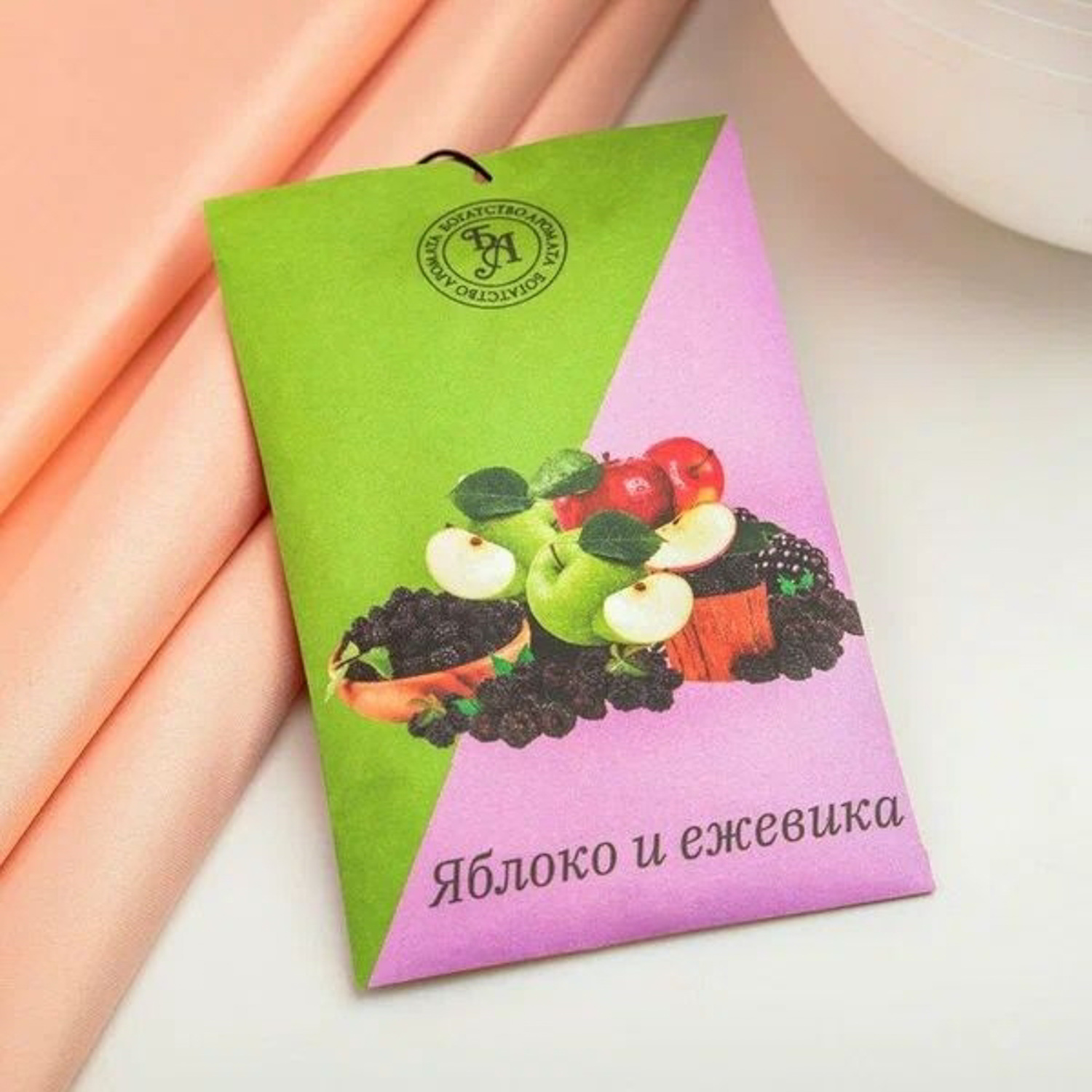 Саше ароматическое "Яблоко", 10 г, "Богатство Аромата" 822512 Саше ароматическое "Яблоко", 10 г, "Богатство Аромата" 822512