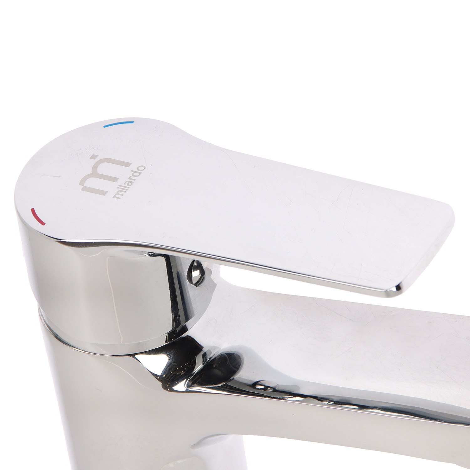 Смеситель для умывальника Milardo Helic HELSB00M01, короткий излив, рычажный