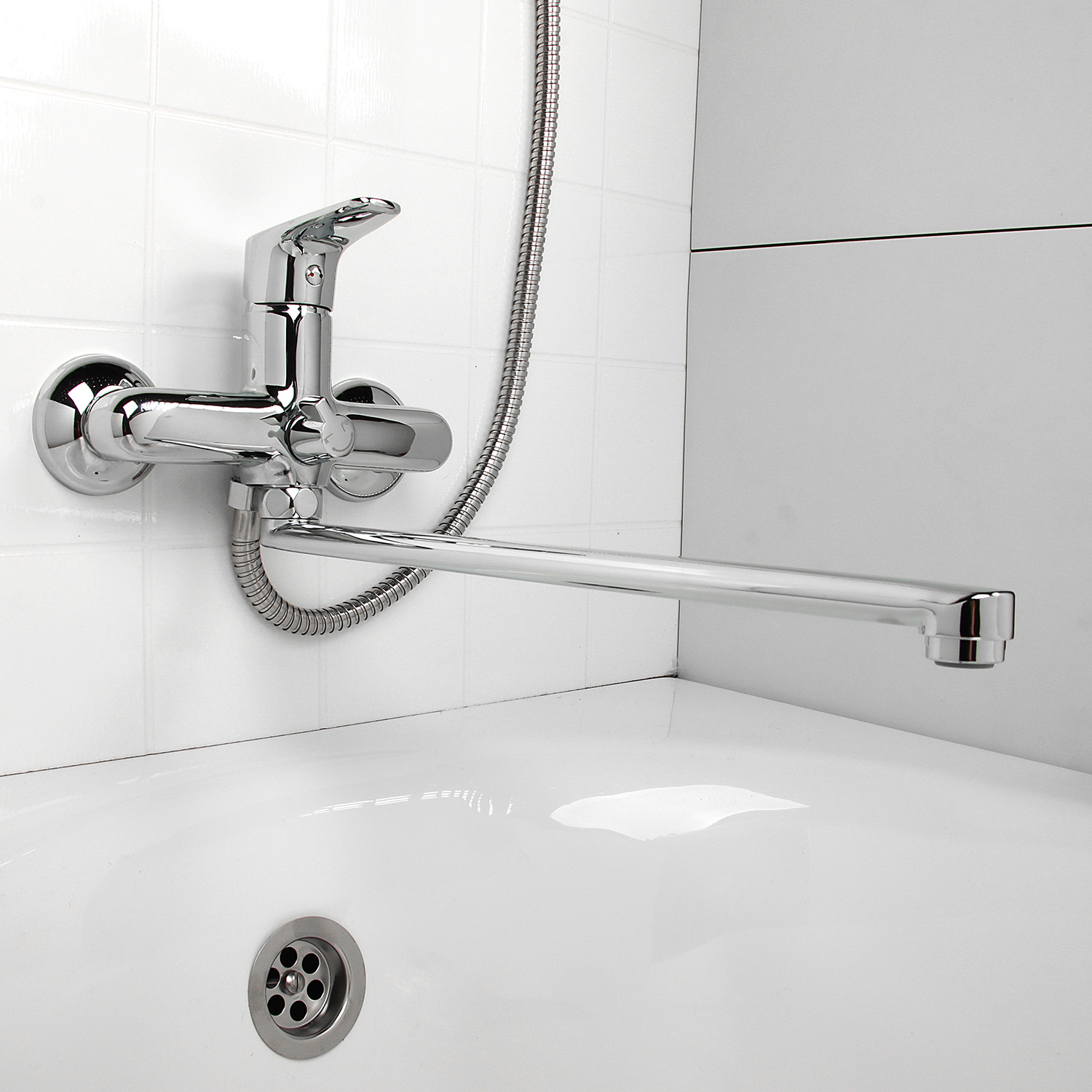 Смеситель для ванны IDDIS Zodiac, длинный излив, однорычажный